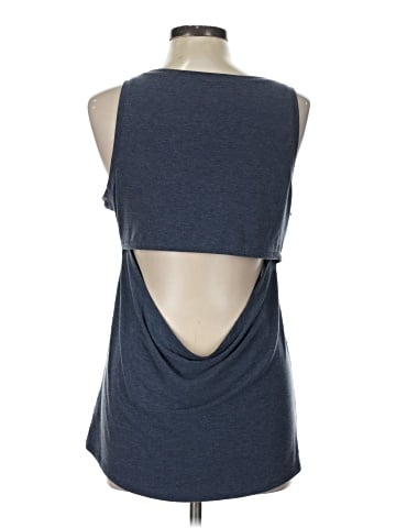 Gap Fit Sleeveless T-Shirt (view 2)
