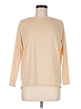 Lululemon Athletica 3/4 Sleeve T-Shirt (view 1)