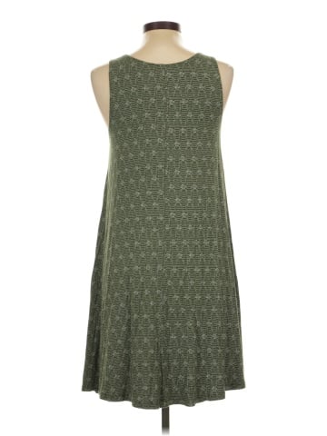 Old Navy Casual Dress (view 2)