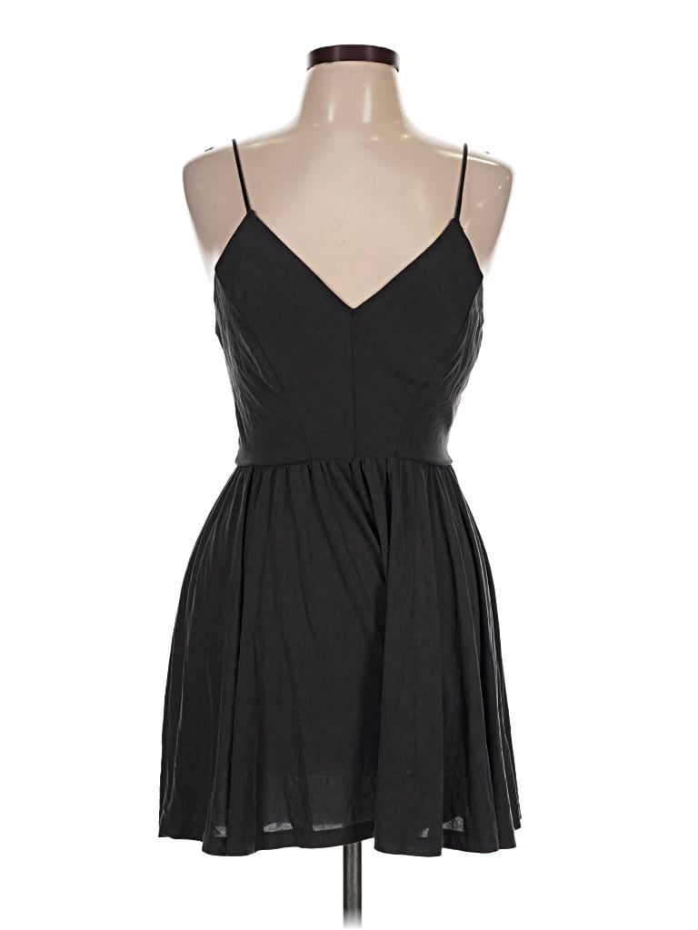 Pre-owned Silence And Noise Sleeveless Top Black Halter Neckline Tops