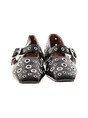 Unbranded Flats (view 2)