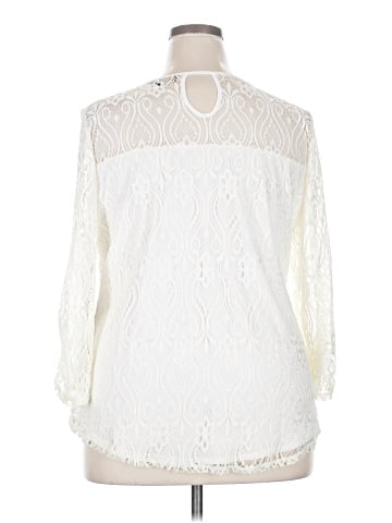 Almost Famous 3/4 Sleeve Blouse (view 2)