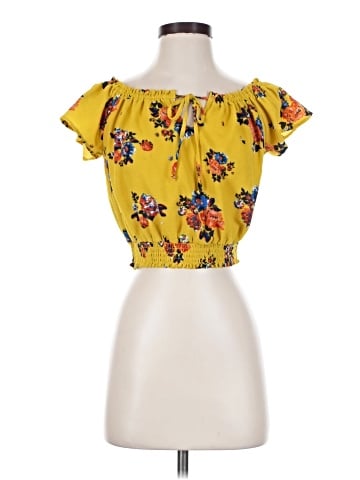 Lily White Short Sleeve Blouse (view 1)