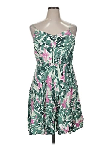 Old Navy Casual Dress (view 1)