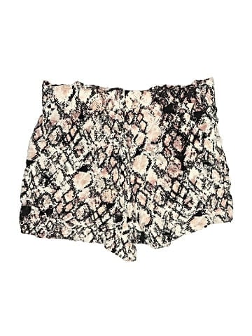 Charlotte Russe Shorts (view 2)