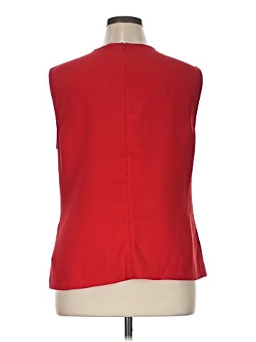 Doncaster Collection Sleeveless Top (view 2)