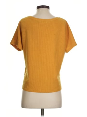 Merokeety Short Sleeve T-Shirt (view 2)