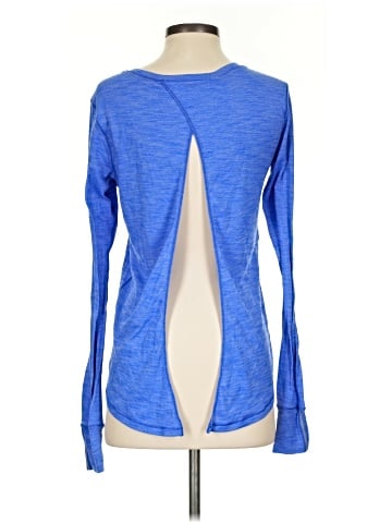 Lululemon Athletica Long Sleeve T-Shirt (view 2)
