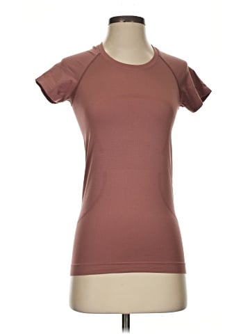 Lululemon Athletica Short Sleeve T-Shirt (view 1)