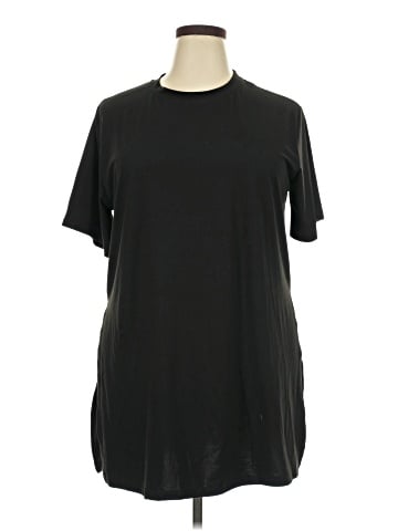 Shein Short Sleeve T-Shirt (view 1)