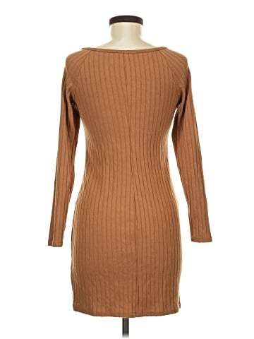 Old Navy Casual Dress (view 2)