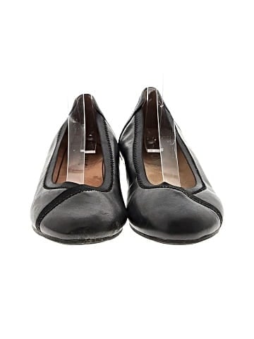 Vionic Flats (view 2)