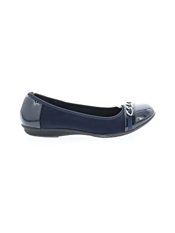 Unbranded Flats (view 1)