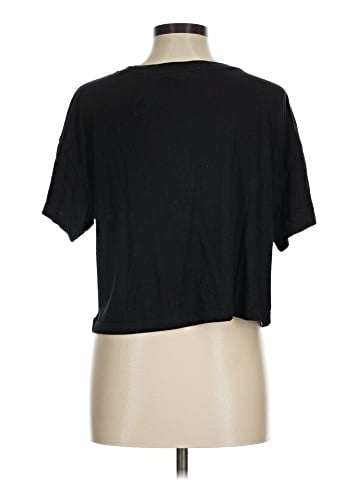 Old Navy Short Sleeve T-Shirt (view 2)
