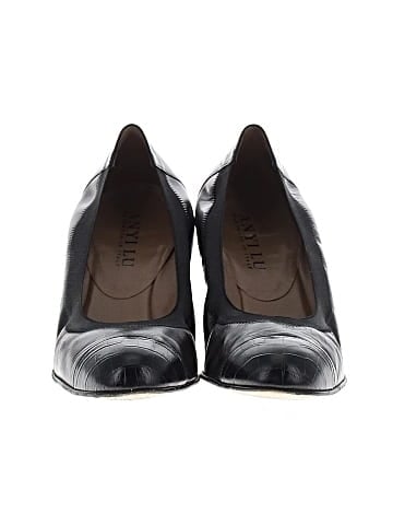 Anyi Lu Heels (view 2)