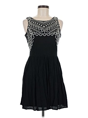 Xhilaration Cocktail Dress (view 1)