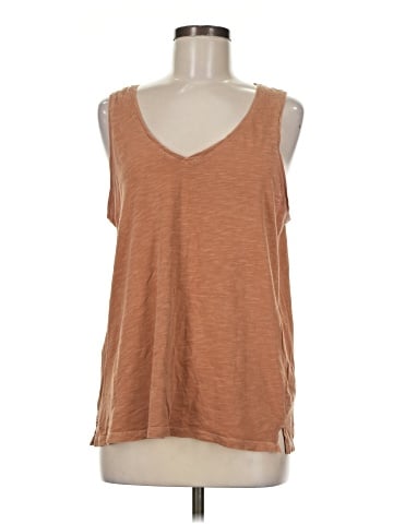 Old Navy Sleeveless T-Shirt (view 1)