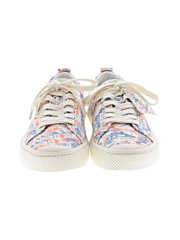 Cariuma Sneakers (view 2)