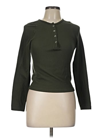 Old Navy Pullover Sweater (view 1)