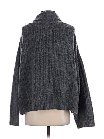 En Creme Turtleneck Sweater (view 2)