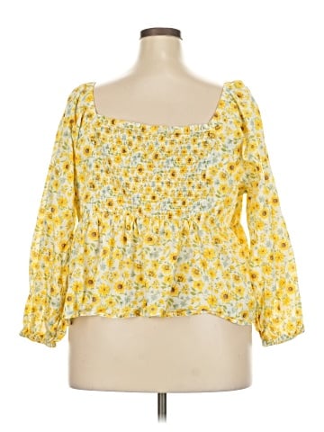 Old Navy 3/4 Sleeve Blouse (view 2)