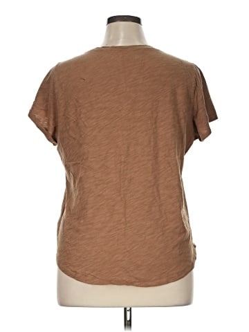 Old Navy Short Sleeve T-Shirt (view 2)
