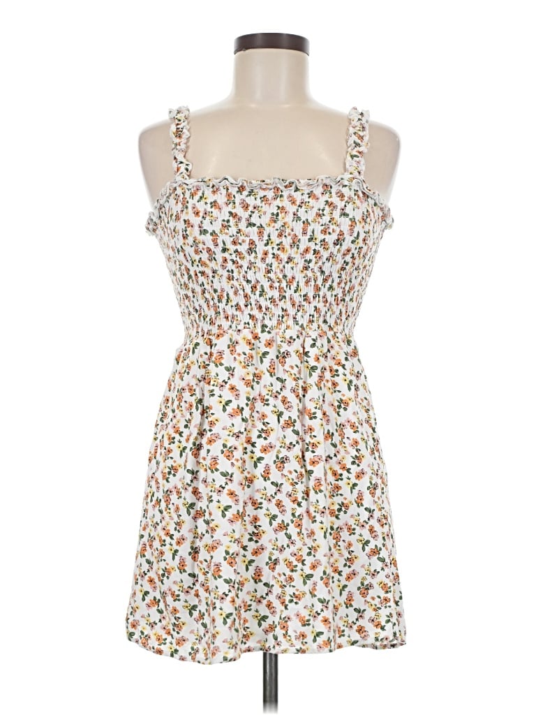 Pre-owned La Hearts Casual Dress In White