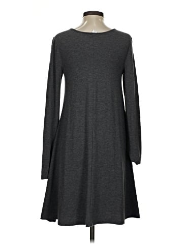 Old Navy Casual Dress (view 2)
