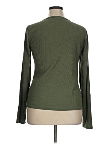 Old Navy Long Sleeve T-Shirt (view 2)