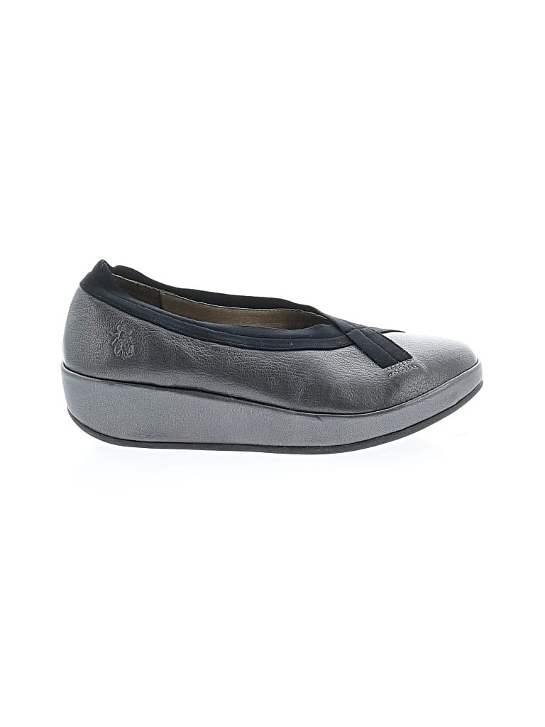 Pre-owned Fly London Wedges In Gray