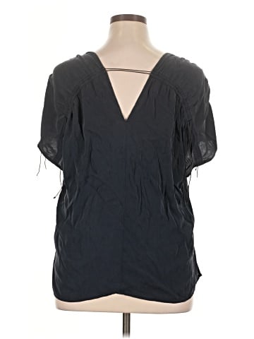 Vince. Short Sleeve Blouse (view 2)