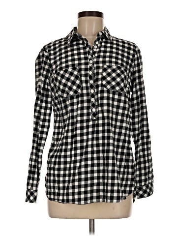 Croft & Barrow Long Sleeve Button-Down Shirt (view 1)