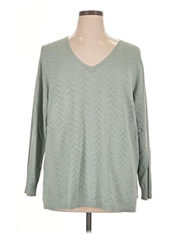 BLOOMCHIC Pullover Sweater (view 1)