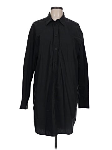 Gap Long Sleeve Button-Down Shirt (view 1)
