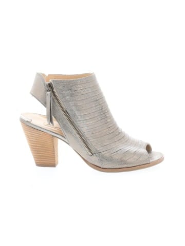 Paul Green Heels (view 1)