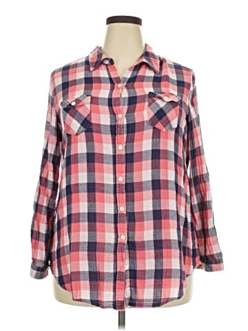 Old Navy Long Sleeve Button-Down Shirt (view 1)
