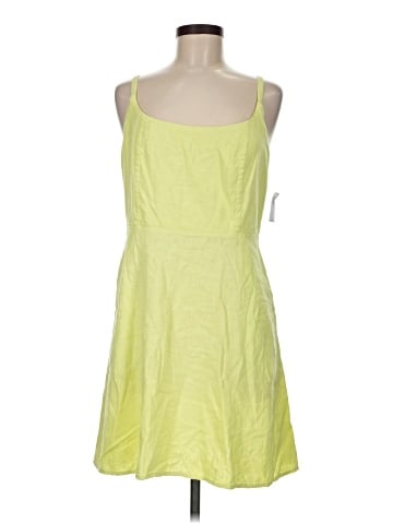 Old Navy Casual Dress (view 1)