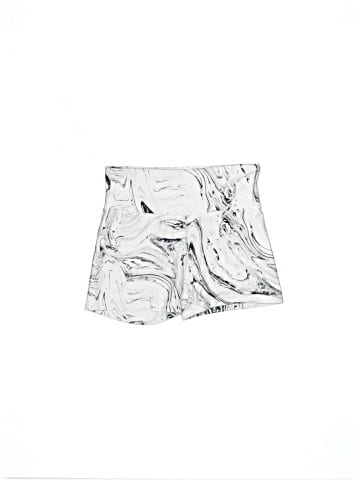 Balance Collection Shorts (view 1)