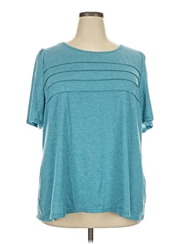 BLOOMCHIC Short Sleeve T-Shirt (view 1)