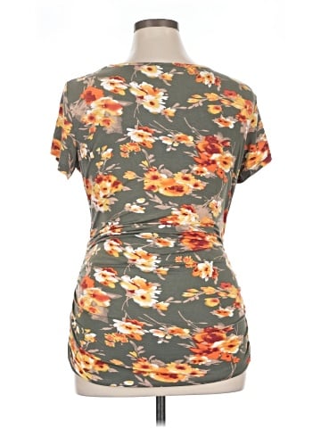 Smallshow Short Sleeve Top (view 2)