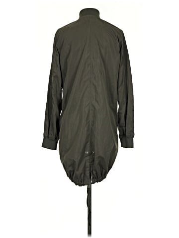 Timing Raincoat (view 2)