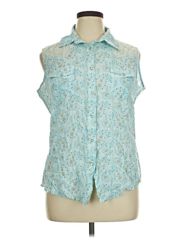 Wrangler Jeans Co Sleeveless Button-Down Shirt (view 1)