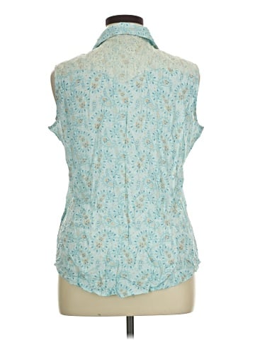 Wrangler Jeans Co Sleeveless Button-Down Shirt (view 2)