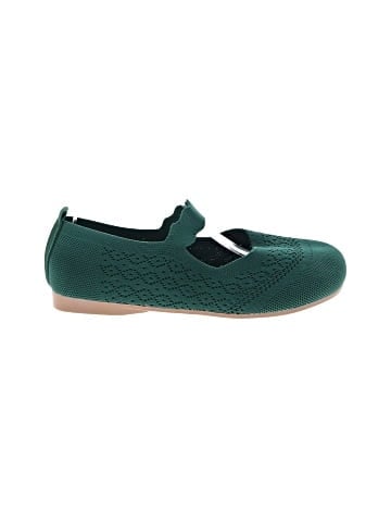 Unbranded Flats (view 1)