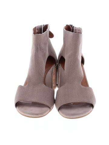 Gentle Souls Heels (view 2)