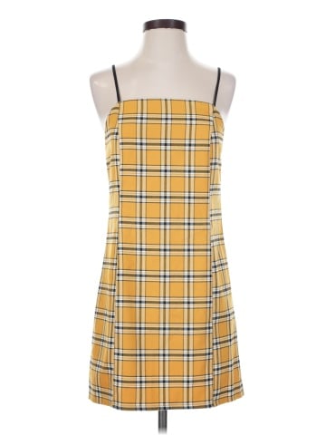 Urban Outfitters Casual Dress (view 1)