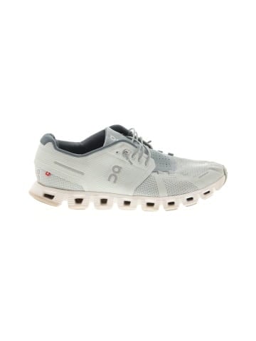 On Cloud Sneakers (view 1)