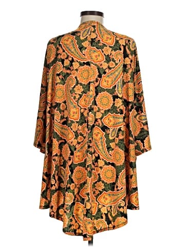 Lularoe Cardigan (view 2)