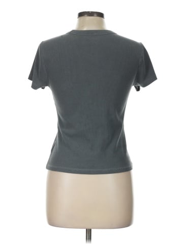 Old Navy Short Sleeve T-Shirt (view 2)