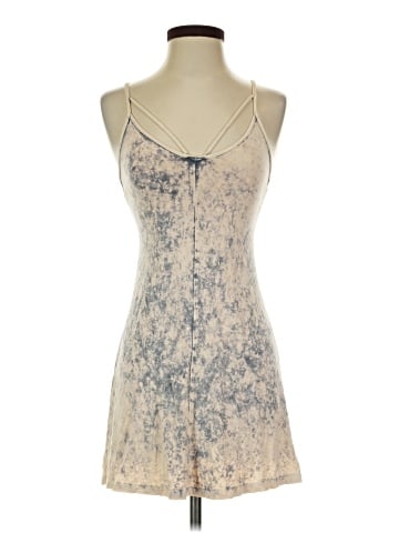 American Eagle Outfitters Tank Top (view 1)